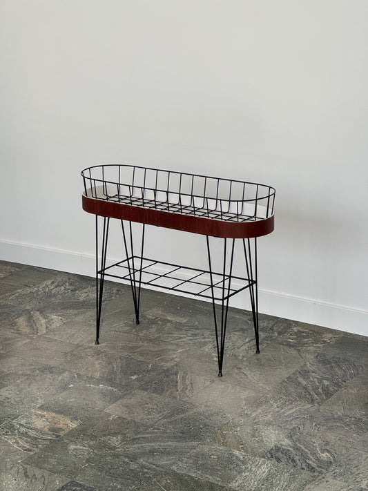 Blomsterbord ”Vici” i stringmodell, teak